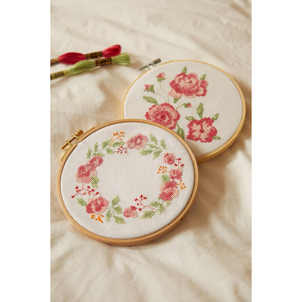 Kit point de croix - Broderie - DMC - Fragrance de rose - Tambour, fils, aiguilles
