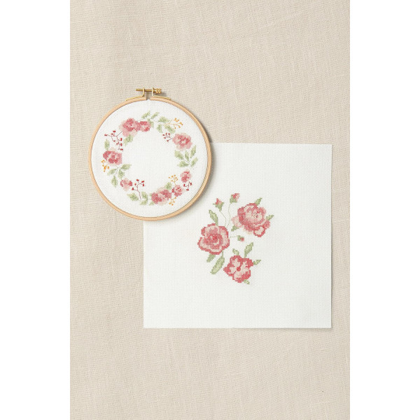 Kit point de croix - Broderie - DMC - Fragrance de rose - Tambour, fils, aiguilles