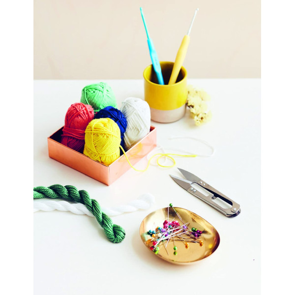 Livre - Adorable mini animaux - Atelier crochet - Marie Clesse de So Croch - Mango éditions