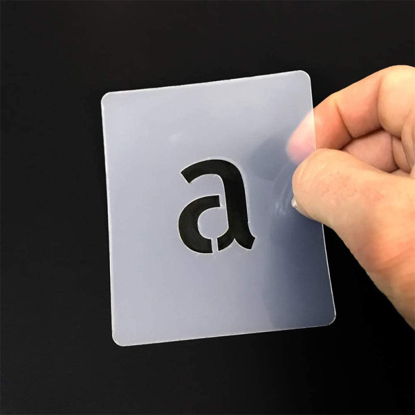 set-pochoirs-5cm-alphabet-#3-qbix-détail