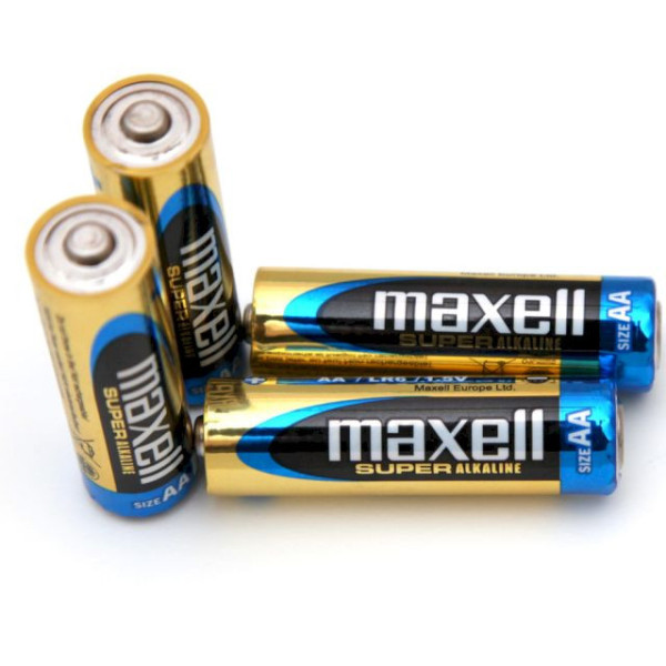 4 piles AA LR6 Maxell Super Alkaline