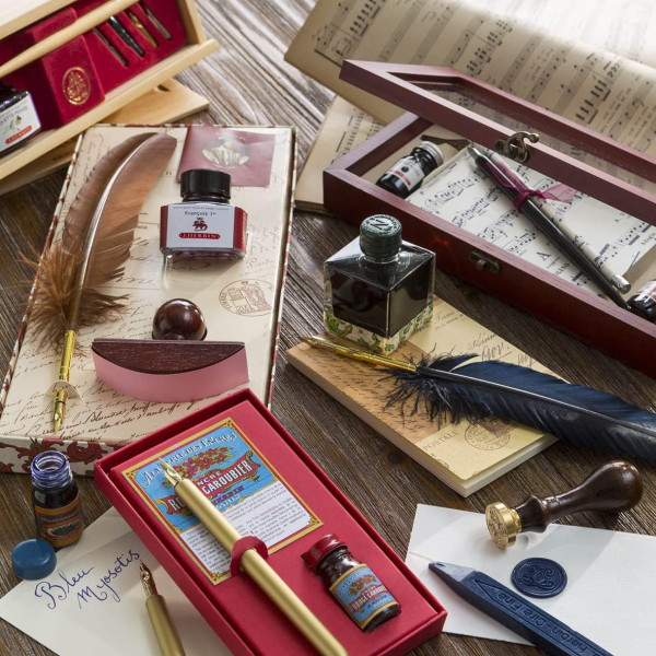 Encre pour calligraphie - Rouge d'Orient - Les encres essentielles - Herbin - Flacon 50ml