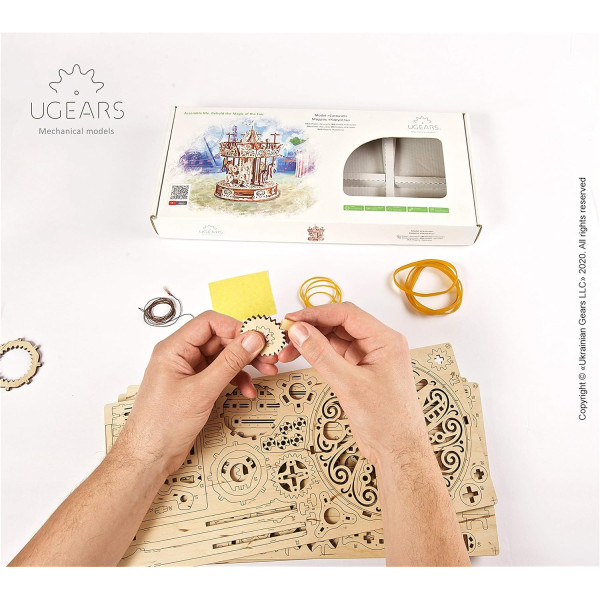 Modélisme - Maquette 3D - Carrousel - Rotatif - 300 pièces - Bois - Puzzle