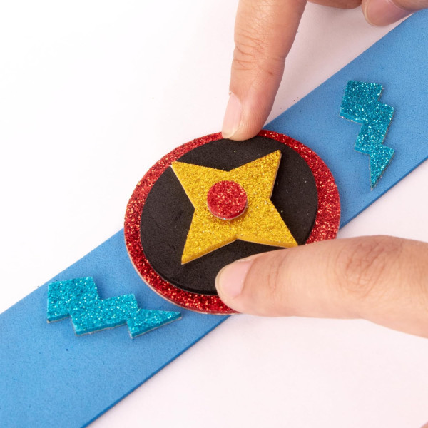 Kit pour créer un déguisement de Super héros - Cape, masque, épée - Dès 3 ans - Apli Kids