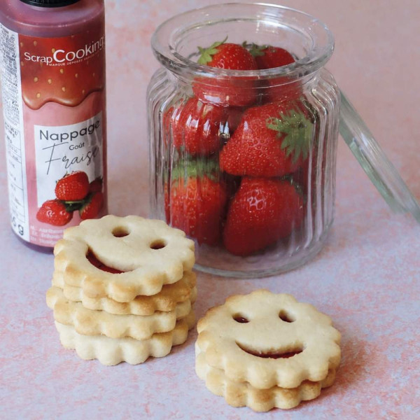 2 emporte-pièces biscuits sourire - Ronds cannelés en inox - ScrapCooking