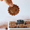 2 emporte-pièces biscuits sourire - Ronds cannelés en inox - ScrapCooking