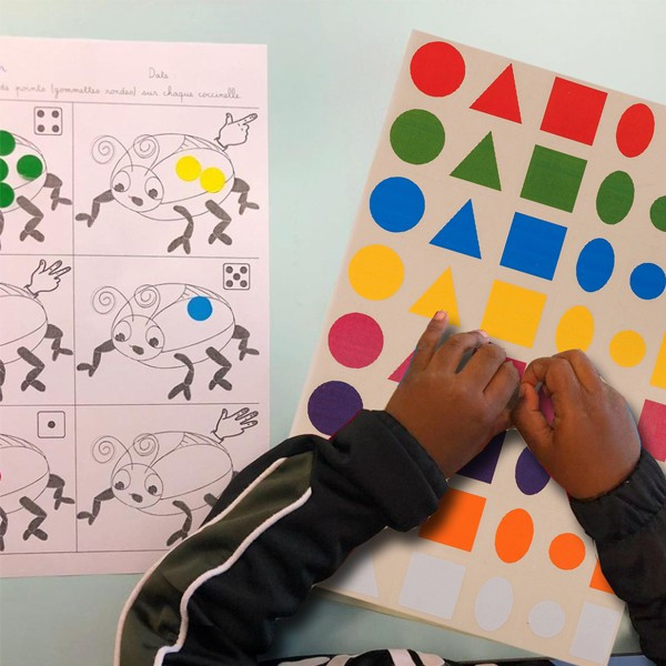 Gommettes - Enfant - Différentes formes et couleurs - Grande taille - Cléopâtre